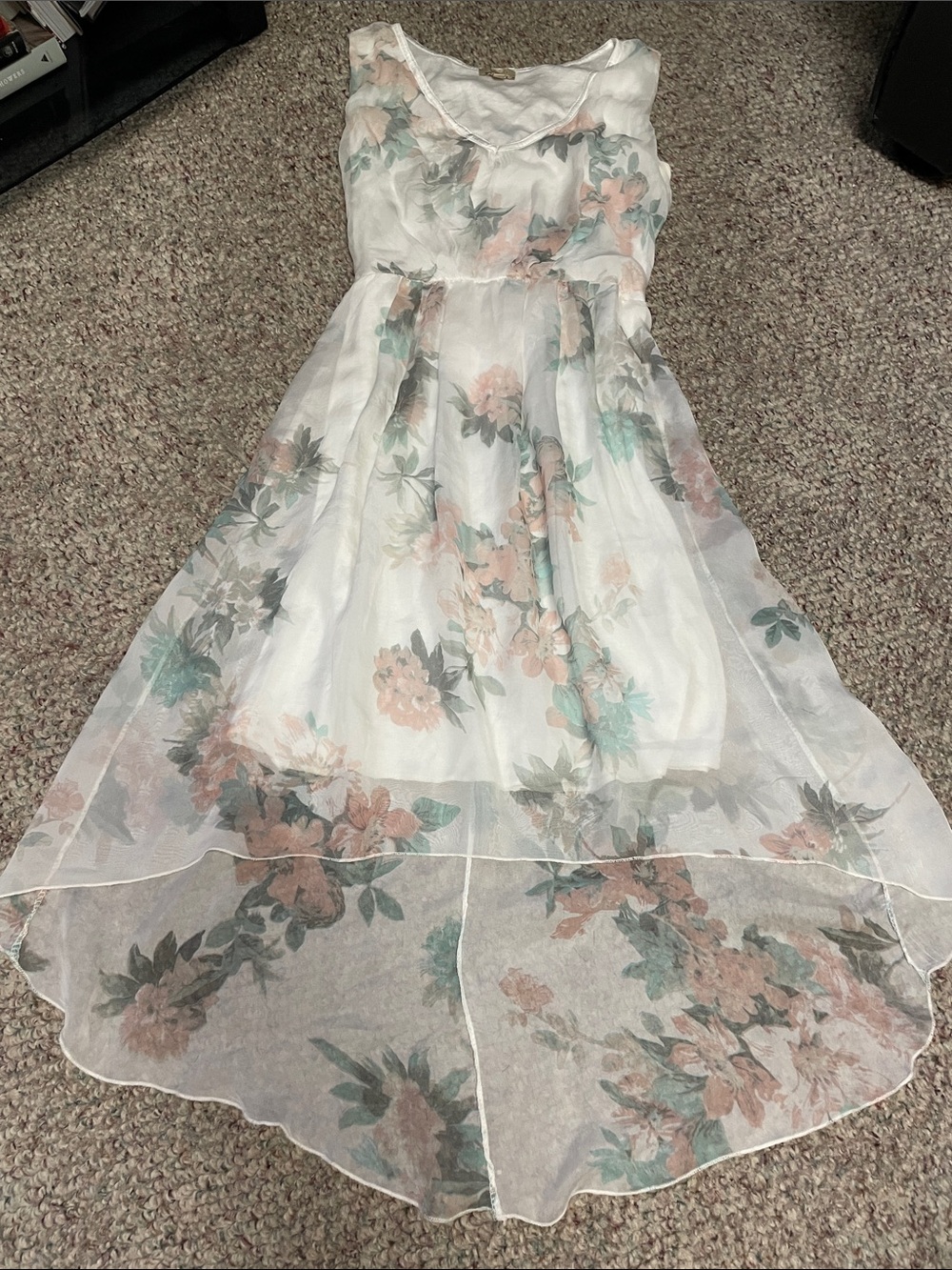 100% silk ambra Floral print longer hem back Midi Dress in White